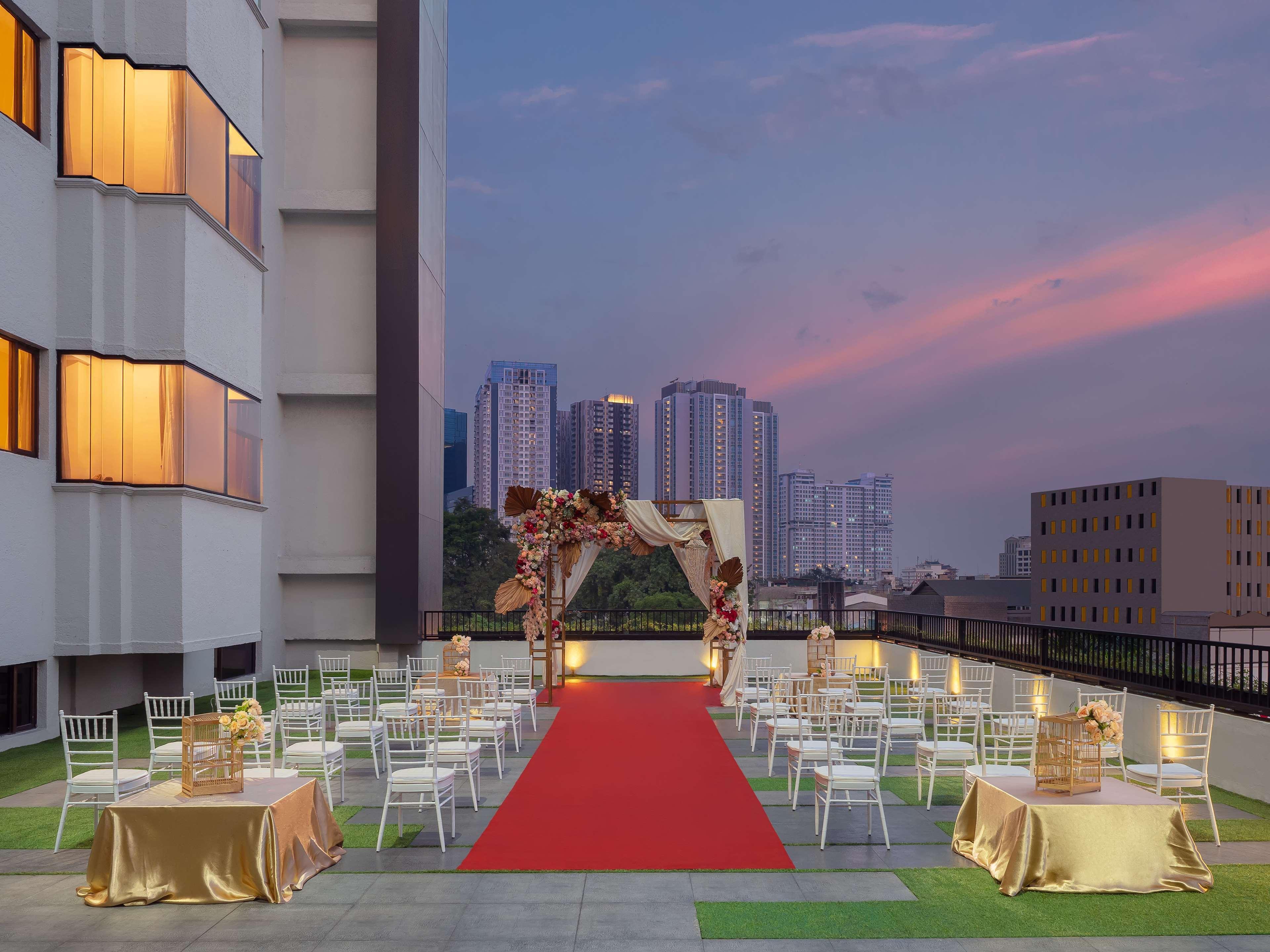 Aiho Hotel Медан Экстерьер фото